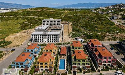 Menemen Seyrek Satılık Villa 3+1 Triplex Havuzlu Güvenlikli Site